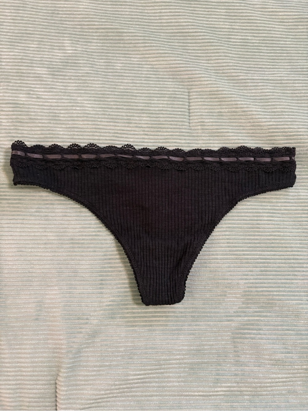 Women’s Aerie thong